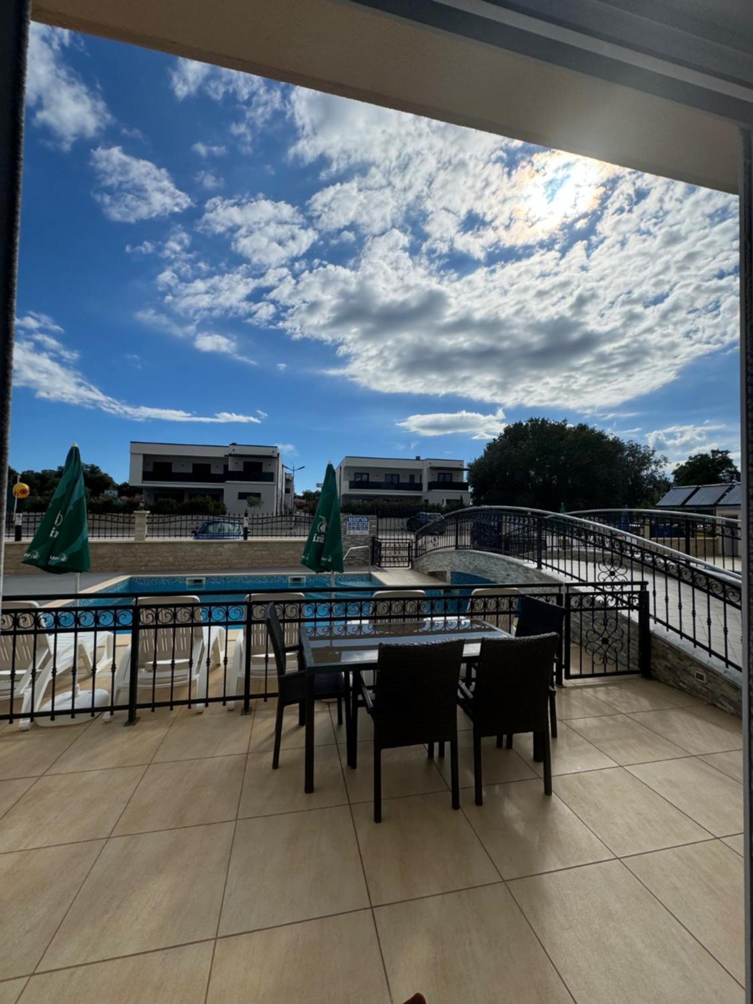 Funtana Appartements An Der 1 Reihe Vom Meer المظهر الخارجي الصورة