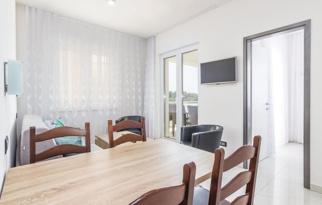 Funtana Appartements An Der 1 Reihe Vom Meer المظهر الخارجي الصورة