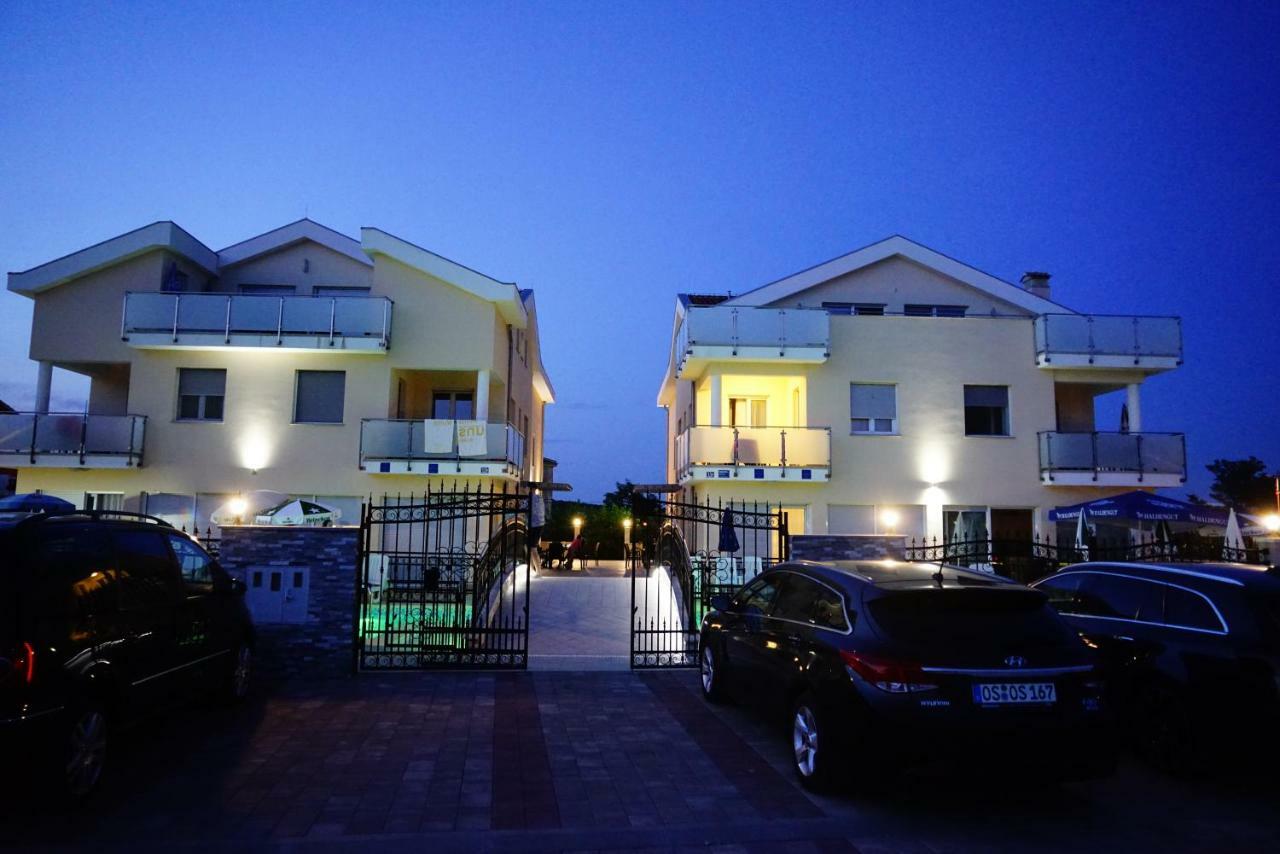 Funtana Appartements An Der 1 Reihe Vom Meer المظهر الخارجي الصورة